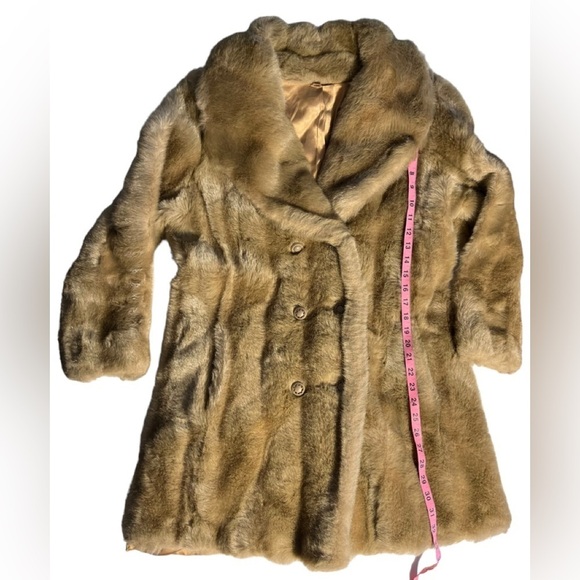 Royal Minke by Hillmoor Vintage faux fur Coat approximate size Medium EUC - Picture 8 of 16